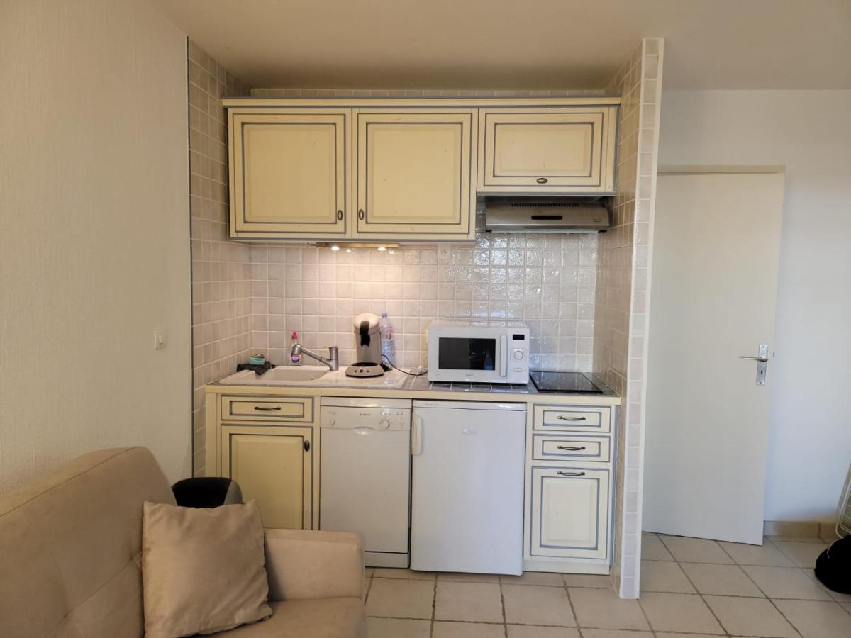 Studio Avec Loggia Entre Port, Plage Et Piscine 勒格罗-迪鲁瓦 外观 照片