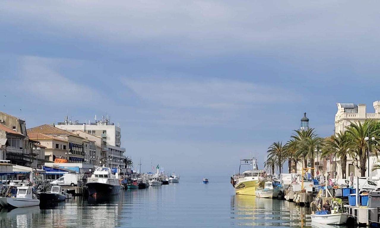 Studio Avec Loggia Entre Port, Plage Et Piscine 勒格罗-迪鲁瓦 外观 照片